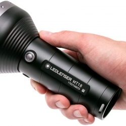 TORCIA LEDLENSER MT18 3000 lumen ricaricabile